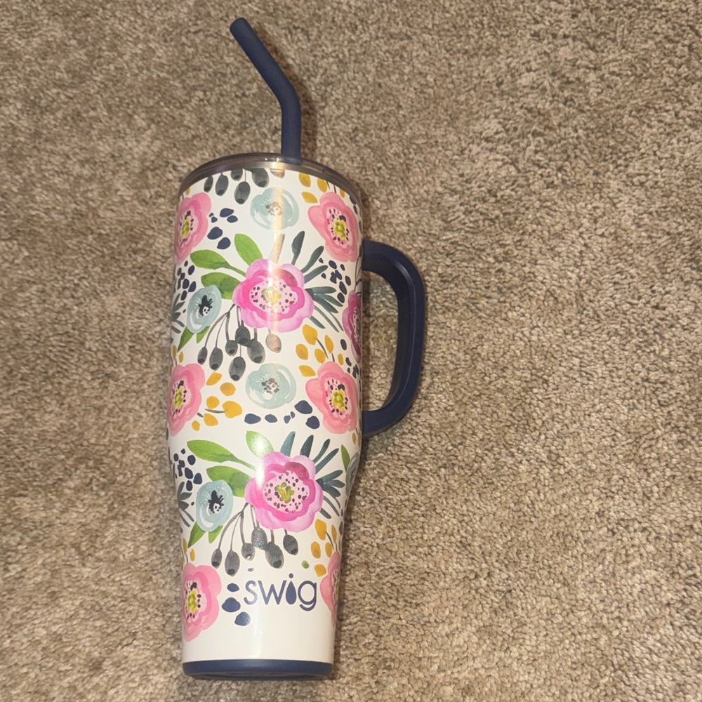 Swig Floral Tumbler with Straw